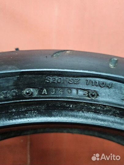 120/70 R17 Bridgestone Hypersport S20 F N-6042 Бу