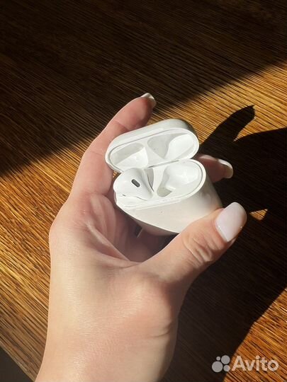 Наушник apple airpods левый