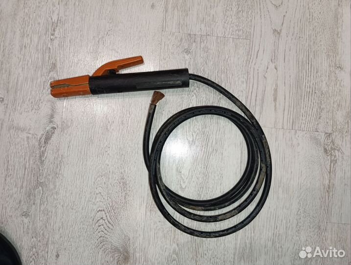 Держатель электродов с проводом