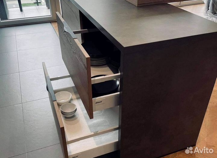 Кухонный гарнитур на заказ с островом