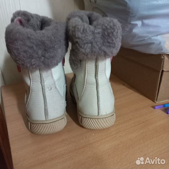 Сапожки натур.кож.на меху 21 и 22размера