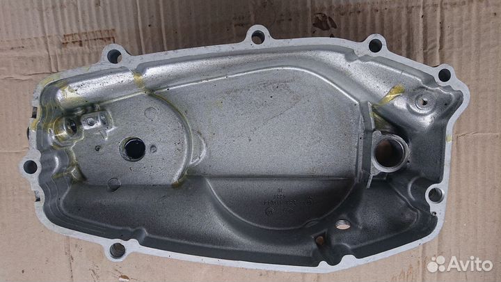 Продаётся левая крышка двигателя ява 640
