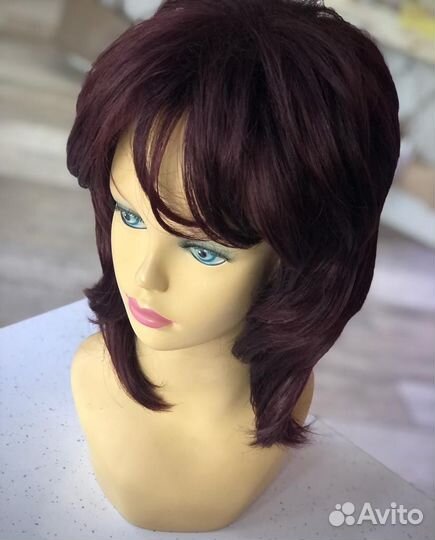 Парики женские