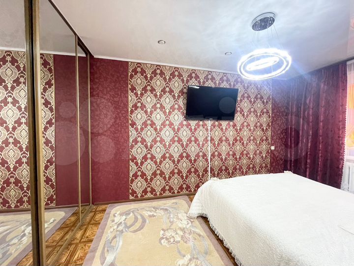 4-к. квартира, 89 м², 2/10 эт.