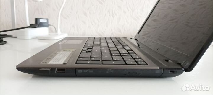 Ноутбук acer aspire 5560