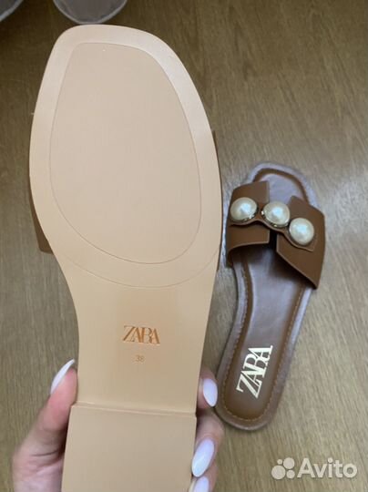 Шлепанцы женские Zara