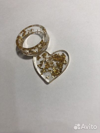 Колько и подвеска из эпоксидной смолы