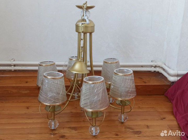 Люстра новая