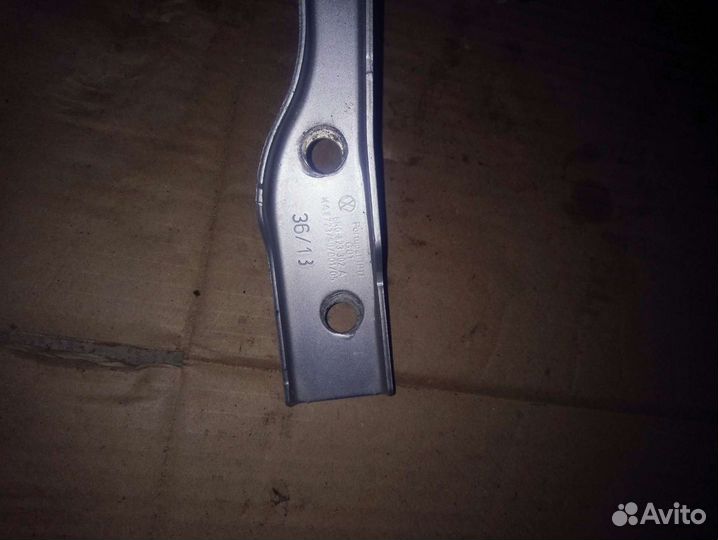Петля капота volkswagen polo sedan
