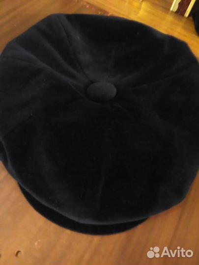 Головной убор - кепка бархатная женская