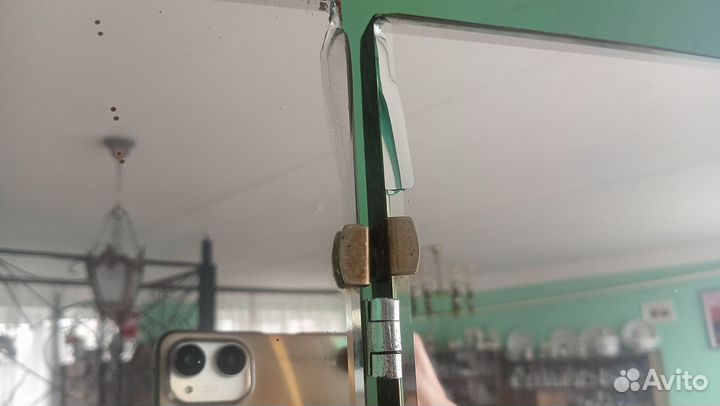 Трюмо с зеркалом