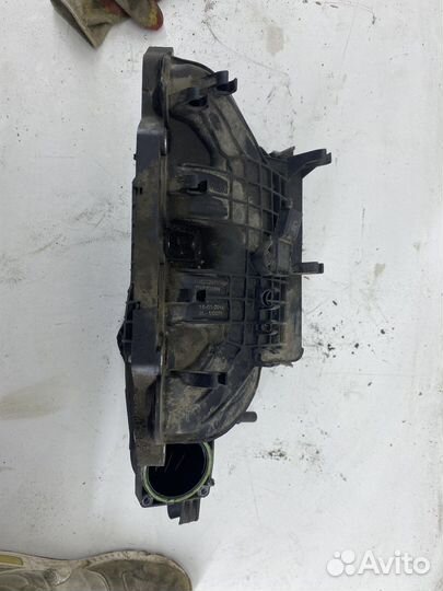 Впускной коллектор volkswagen jetta 6 caxa
