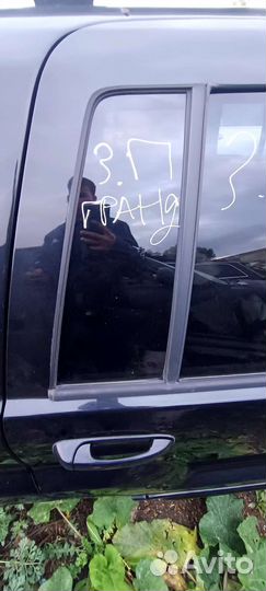 Стекло jeep grand Cherokee