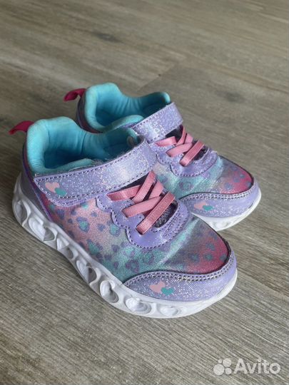 Кроссовки для девочки 25