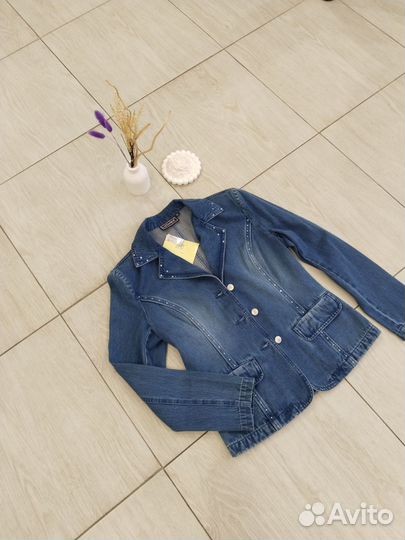 Пиджак женский джинсовый 44-46 размер