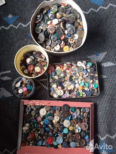 Пуговицы