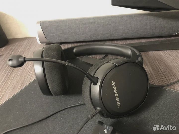 Наушники Steelseries Arctis 1