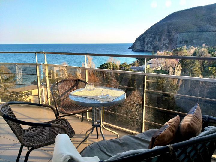 2-к. квартира, 50 м², 8/13 эт.