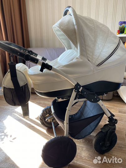 Коляска indigo 3 в 1 с автолюлькой белая кожа