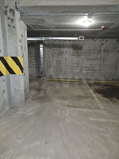 Машиноместо, 15 м²
