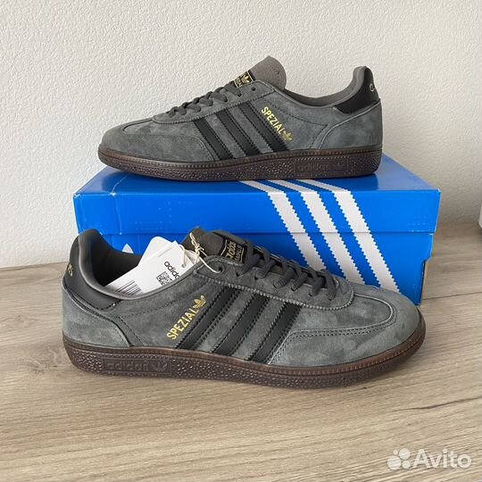 Кроссовки мужские adidas spezial