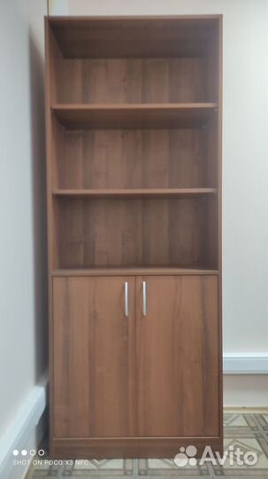 Продам комплект офисной мебели б/у