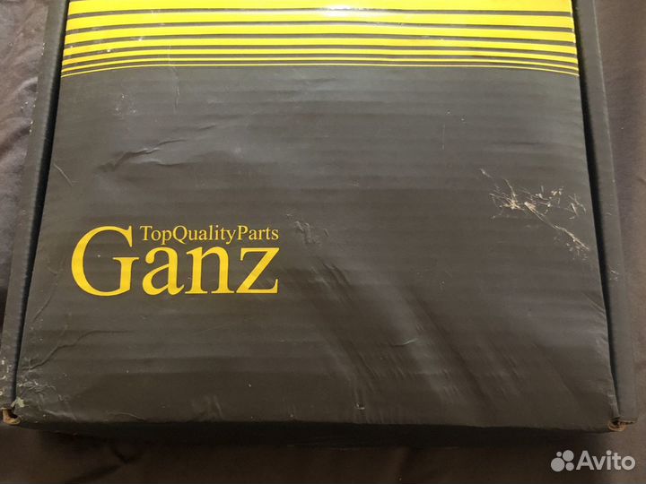 Комплект тормозных колодок передних