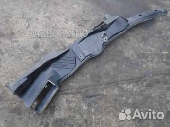 Водосток лобового стекла (жабо)