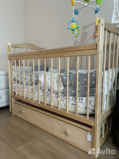 Кровать детская с маятником с видвижным шкафом