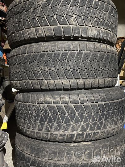 Bridgestone Blizzak DM-V2 285/60 R18