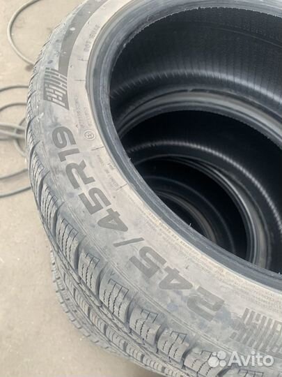 Tourador Winter Pro TSU1 245/45 R19 и 275/40 R19