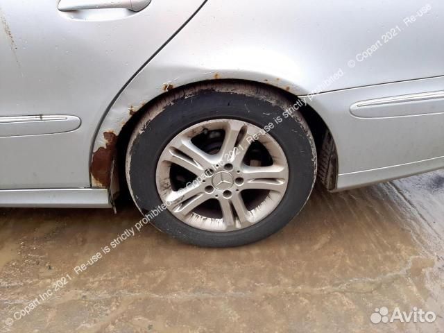 Щеткодержатель 3-5-й двери mercedes benz E-class W
