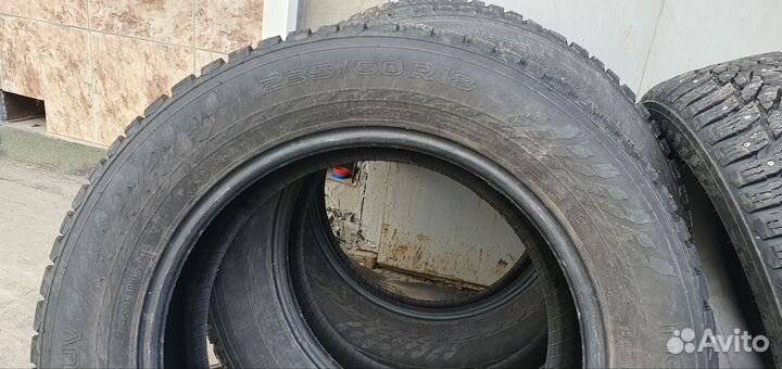 Nokian Tyres Hakkapeliitta 9 SUV 235/60 R18