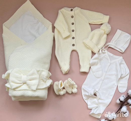 Вязаный комплект на выписку новый