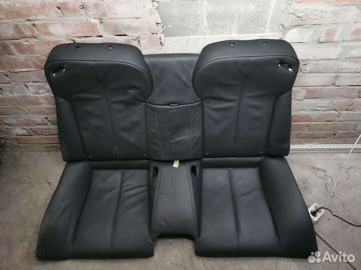 Задний диван кожа черный на BMW 6 F13 / F12 / F06