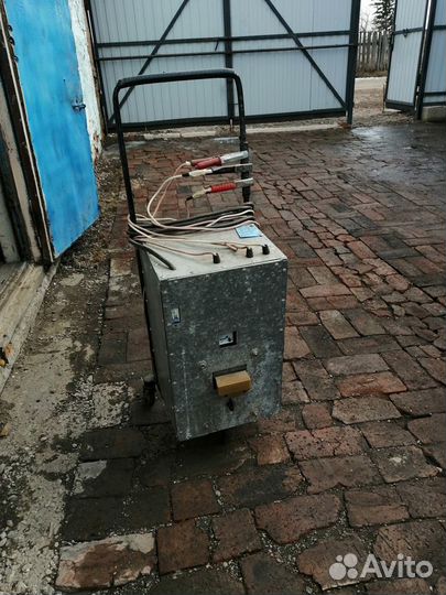 Пускозарядное устройство 10/200А