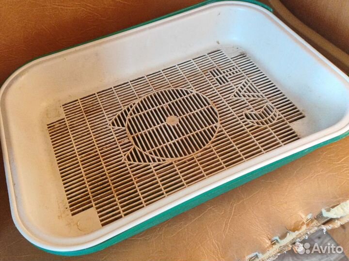 Лоток и наполнитель