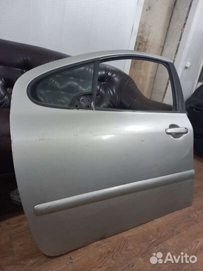 Дверь передняя левая Пежо 307