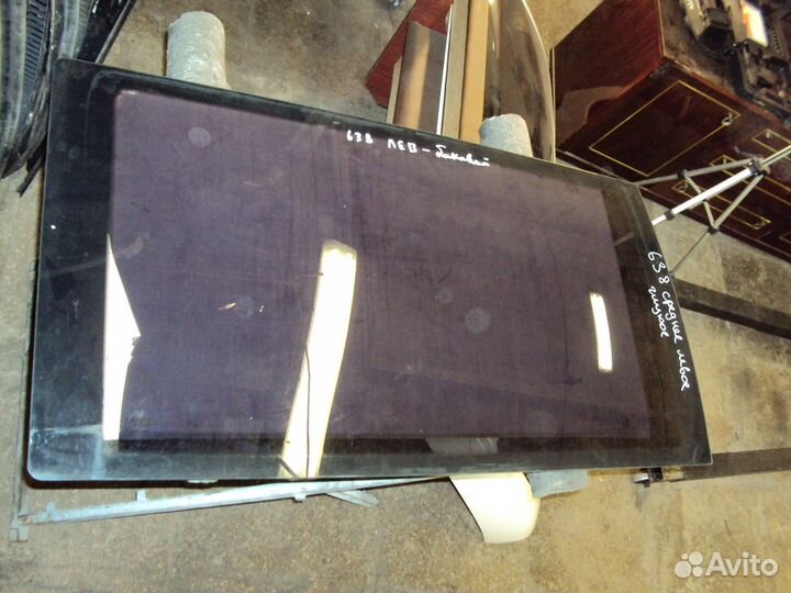 Стекло двери Вито 638 Vito W638 среднее левое