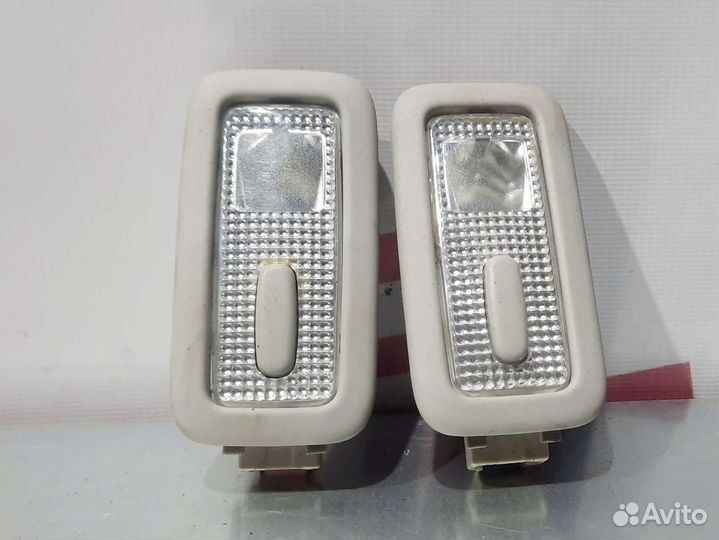 Плафон подсветки салона Peugeot 308