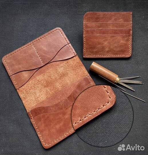 Обложка на паспорт из кожи ручной работы