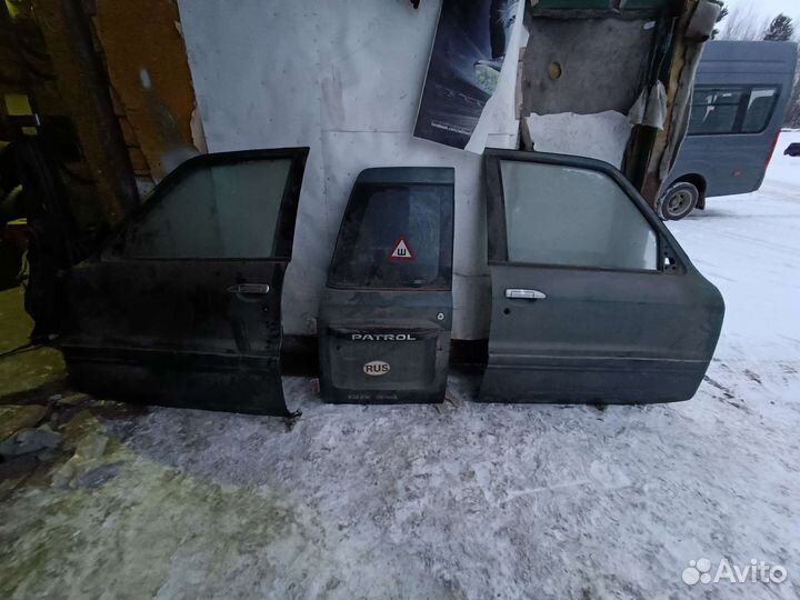 Двери на Nissan patrol y61
