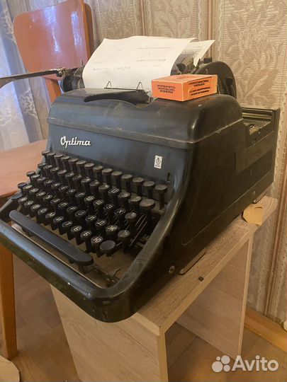 Пишущая машинка optima