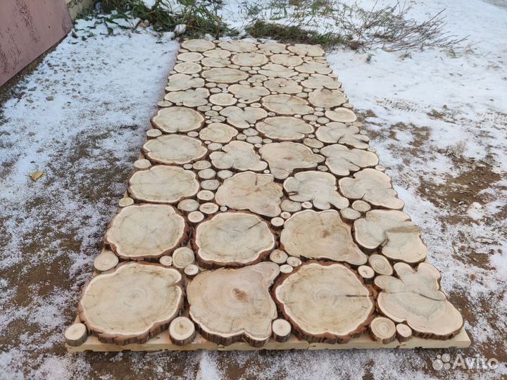 Панно из можжевельника