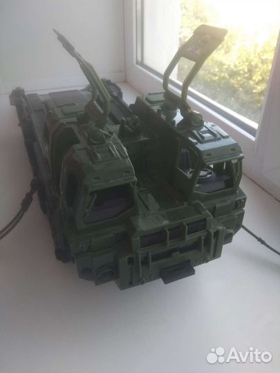 Танк военный