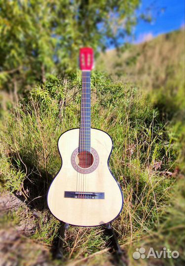 Гитара классическая