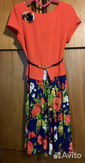 Платье новое нарядное с баской размер 46