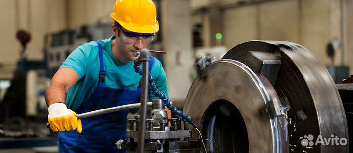 Токарь на завод Роскосмоса / жилье