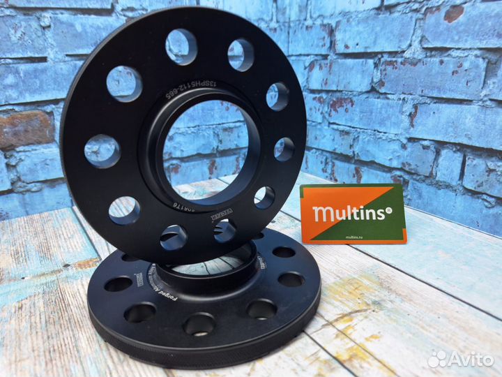 Черные колесные проставки для Mercedes