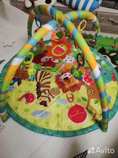 Развивающий коврик